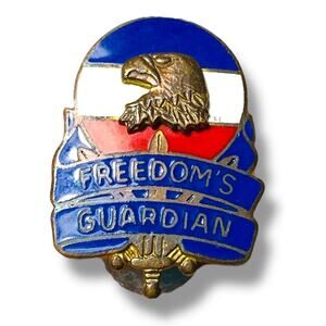 Original Vintage US Army Eagle Freedom's Guardian Lapel Pin L22 1"